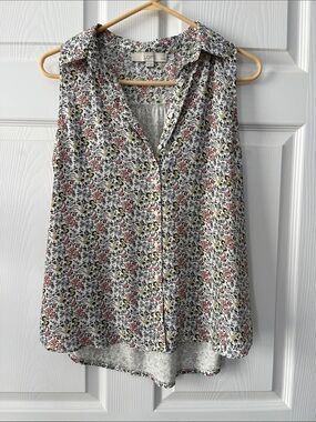 LOFT White Floral Sleeveless Button-Front Shirt size small petite